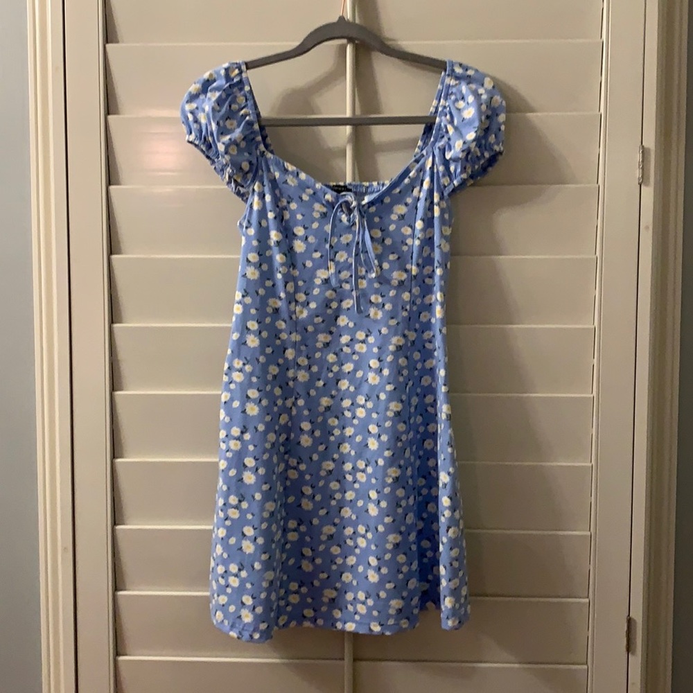 Floral cap sleeve tie front minidress